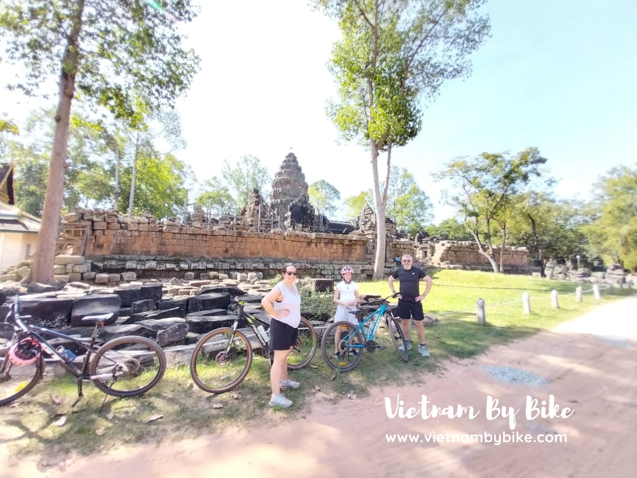 Why Angkor Cycling is a must in Siem Reap ?