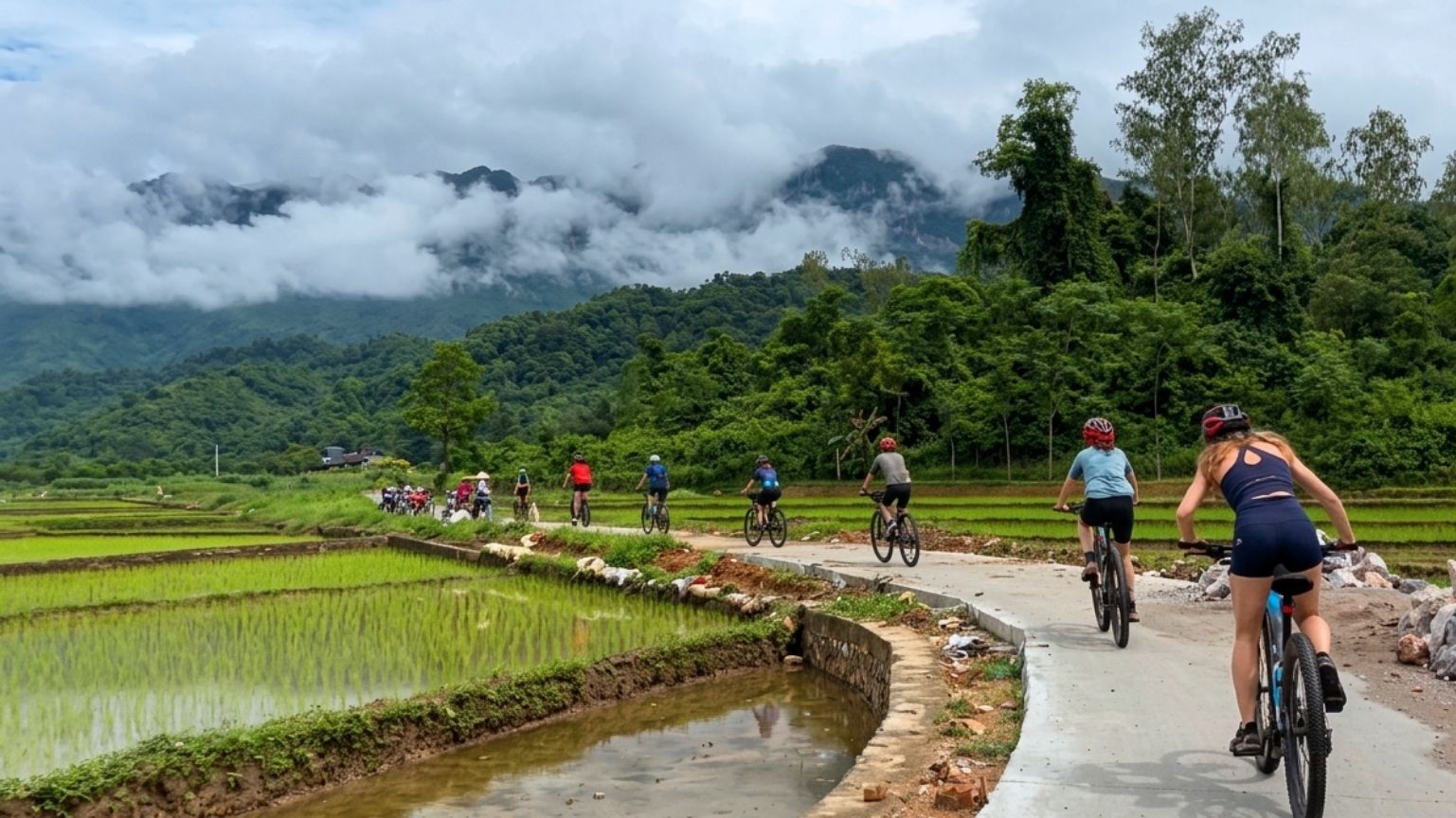 Cycling Hanoi: Mai Chau & Ninh Binh 4 Days