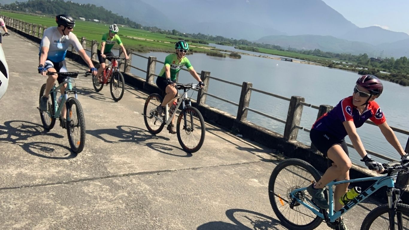 Cycling Vietnam: Hoi An package 5 days Photo 1