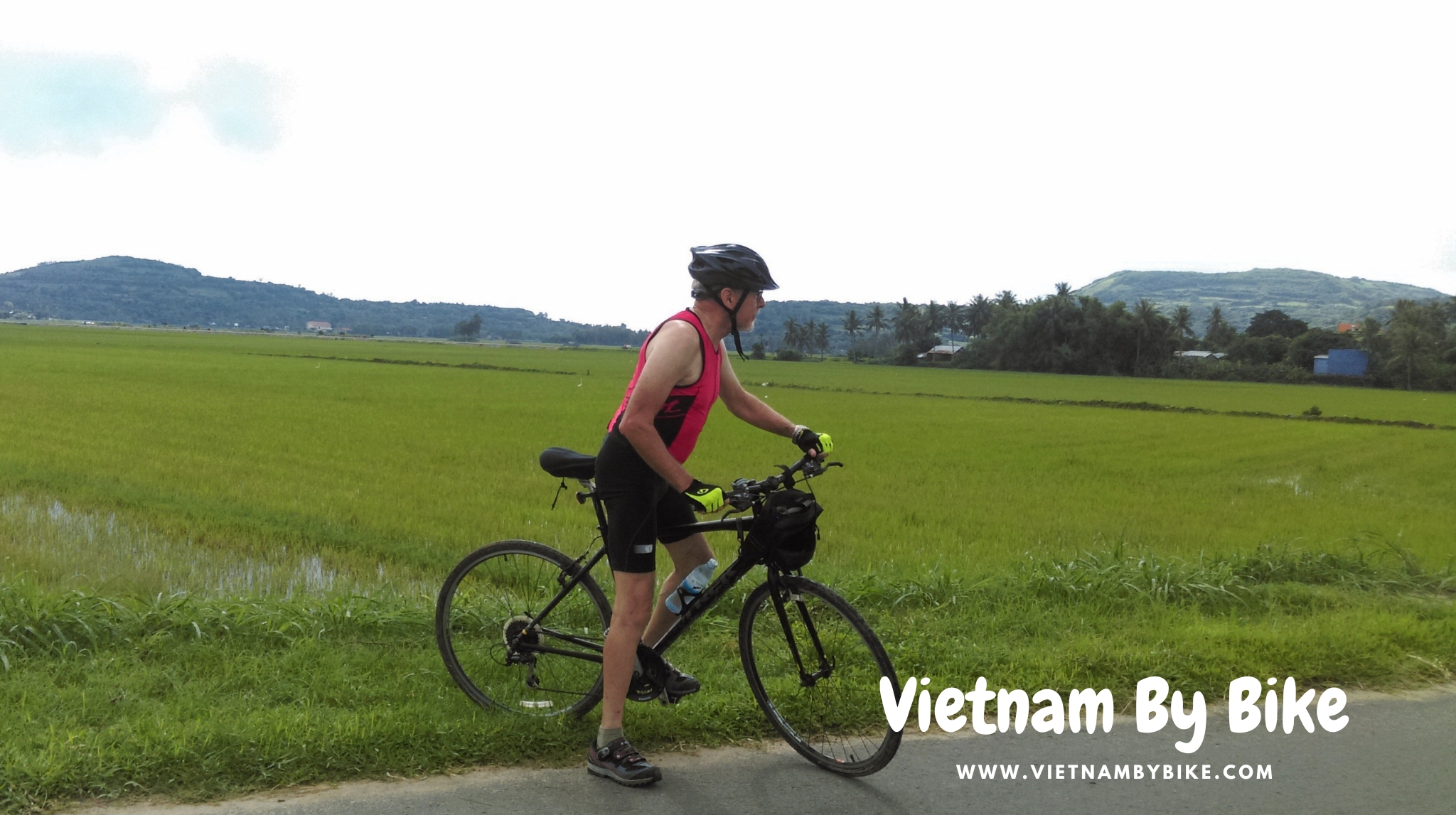 A Must Thing to do in Hue and Hoi An - Central Coast Vietnam