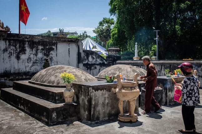 Le Van Duyet Tomb